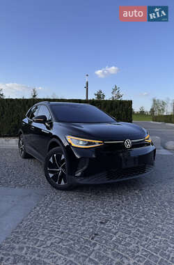 Позашляховик / Кросовер Volkswagen ID.4 2022 в 