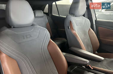 Позашляховик / Кросовер Volkswagen ID.4 2021 в 