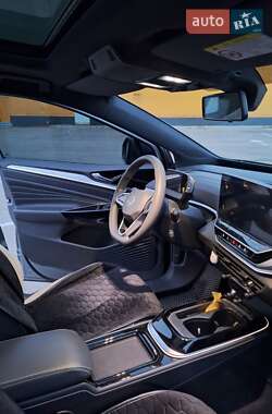Внедорожник / Кроссовер Volkswagen ID.4 2022 в 