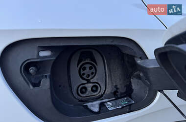 Позашляховик / Кросовер Volkswagen ID.4 2023 в 