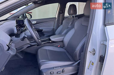 Позашляховик / Кросовер Volkswagen ID.4 2023 в 
