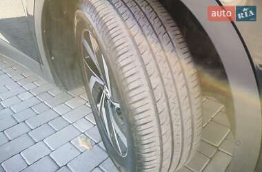 Внедорожник / Кроссовер Volkswagen ID.4 2022 в 