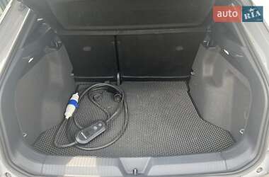 Внедорожник / Кроссовер Volkswagen ID.4 2022 в 