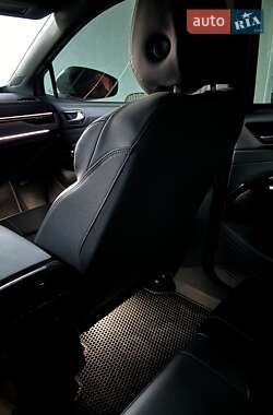 Внедорожник / Кроссовер Volkswagen ID.4 2021 в 