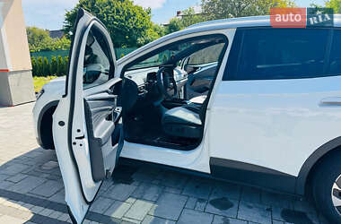 Внедорожник / Кроссовер Volkswagen ID.4 2022 в 