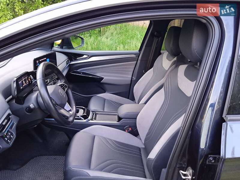 Позашляховик / Кросовер Volkswagen ID.4 2021 в Чернівцях