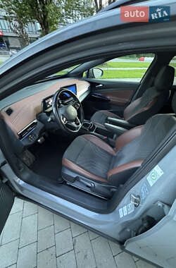 Внедорожник / Кроссовер Volkswagen ID.4 2021 в 