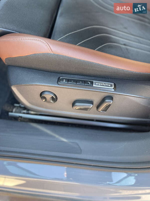 Внедорожник / Кроссовер Volkswagen ID.4 2023 в Новояворовске