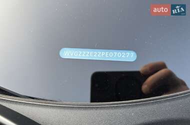 Внедорожник / Кроссовер Volkswagen ID.4 2023 в 
