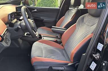 Внедорожник / Кроссовер Volkswagen ID.4 2023 в 