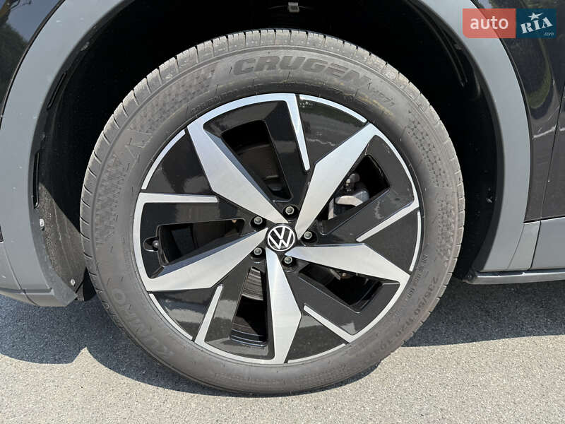 Внедорожник / Кроссовер Volkswagen ID.4 2023 в Киеве