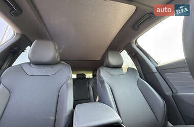 Позашляховик / Кросовер Volkswagen ID.4 2023 в 