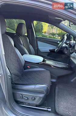 Внедорожник / Кроссовер Volkswagen ID.4 2021 в 