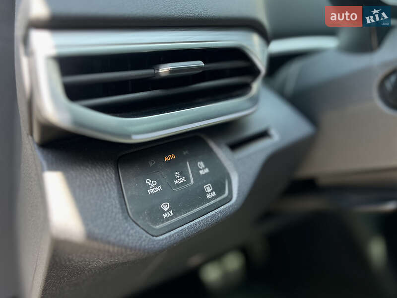 Внедорожник / Кроссовер Volkswagen ID.4 2023 в Белой Церкви