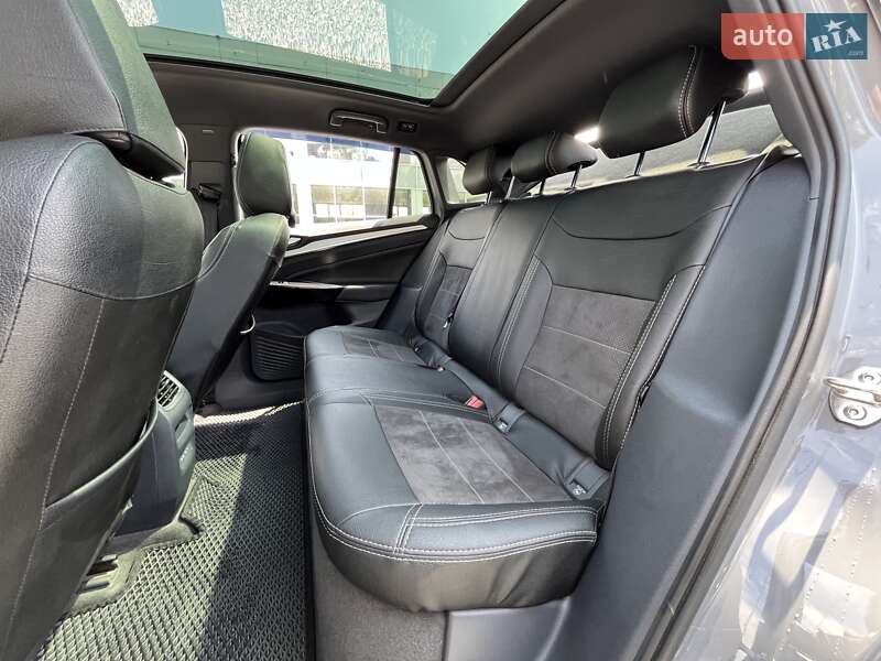Позашляховик / Кросовер Volkswagen ID.4 2022 в Дніпрі