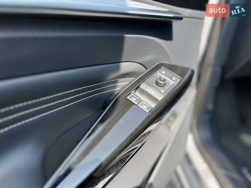 Позашляховик / Кросовер Volkswagen ID.4 2022 в Дніпрі