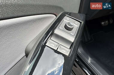 Позашляховик / Кросовер Volkswagen ID.4 2024 в 