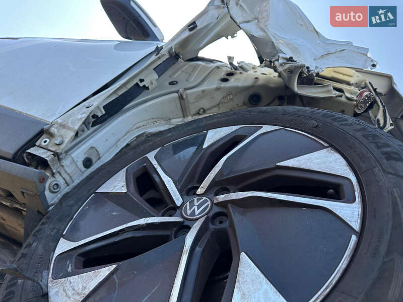 Позашляховик / Кросовер Volkswagen ID.4 2021 в Летичіві