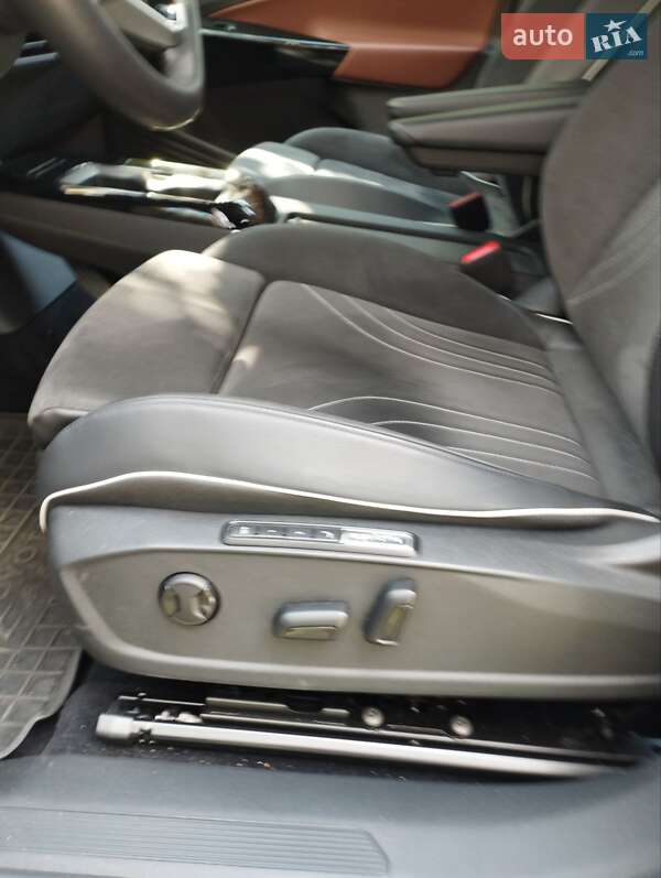 Внедорожник / Кроссовер Volkswagen ID.4 2022 в Житомире