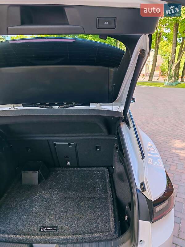 Внедорожник / Кроссовер Volkswagen ID.4 2021 в Сумах