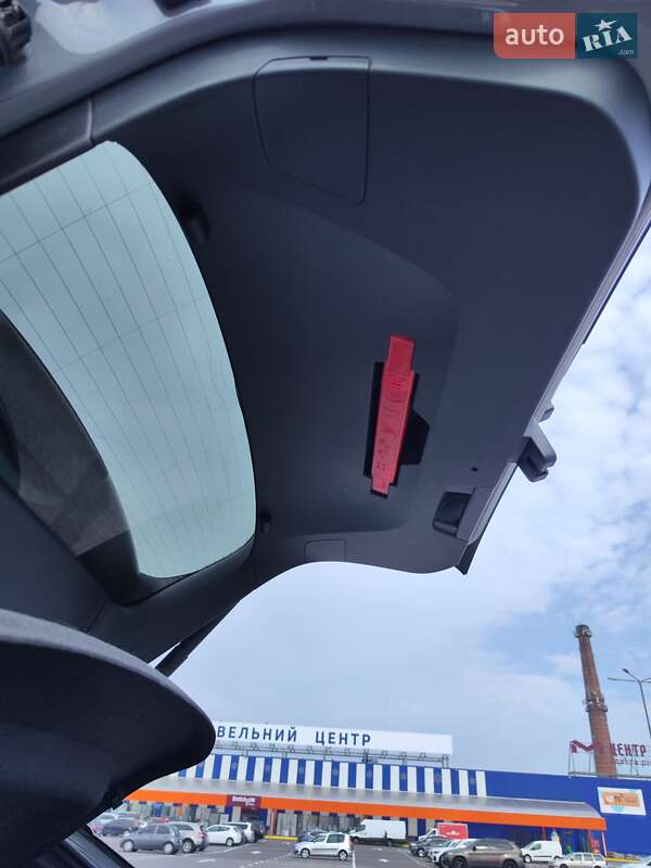 Внедорожник / Кроссовер Volkswagen ID.4 2021 в Львове фото 34 Внедорожник / Кроссовер Volkswagen ID.4 2021 в Львове