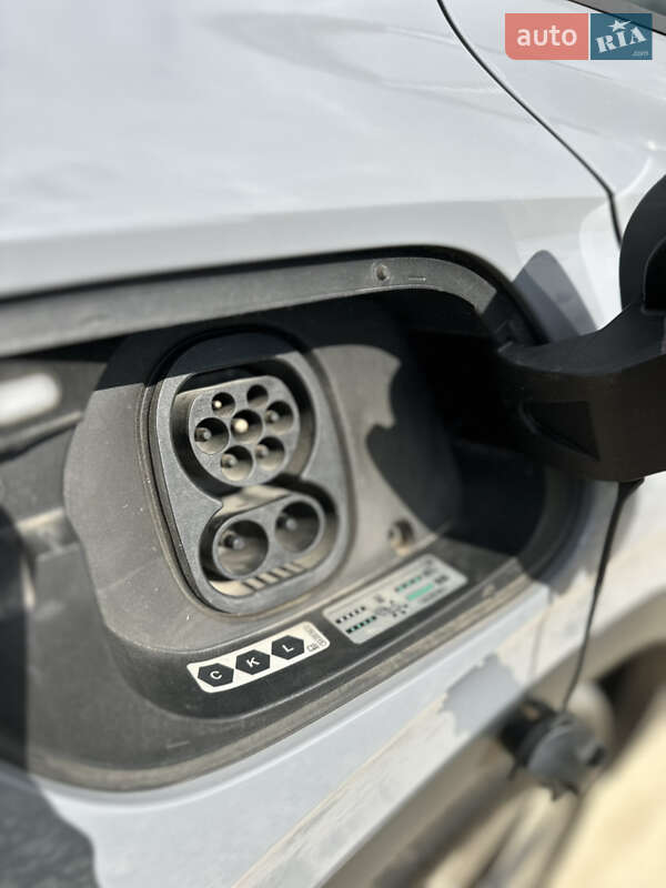 Внедорожник / Кроссовер Volkswagen ID.4 2023 в Львове