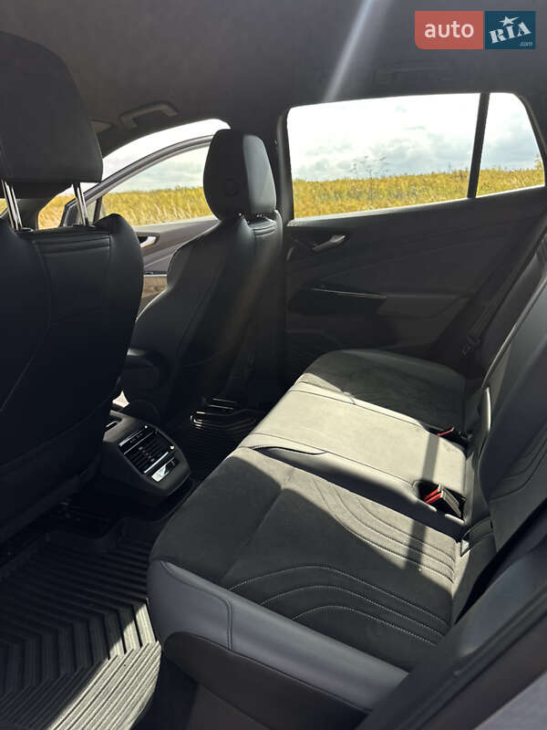 Внедорожник / Кроссовер Volkswagen ID.4 2023 в Львове