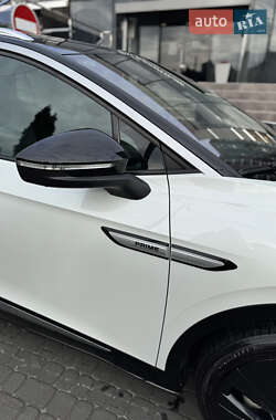 Внедорожник / Кроссовер Volkswagen ID.4 2023 в 
