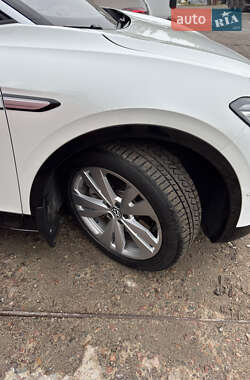 Внедорожник / Кроссовер Volkswagen ID.4 2023 в 