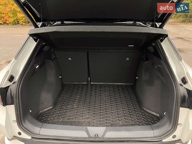 Позашляховик / Кросовер Volkswagen ID.4 2022 в Києві