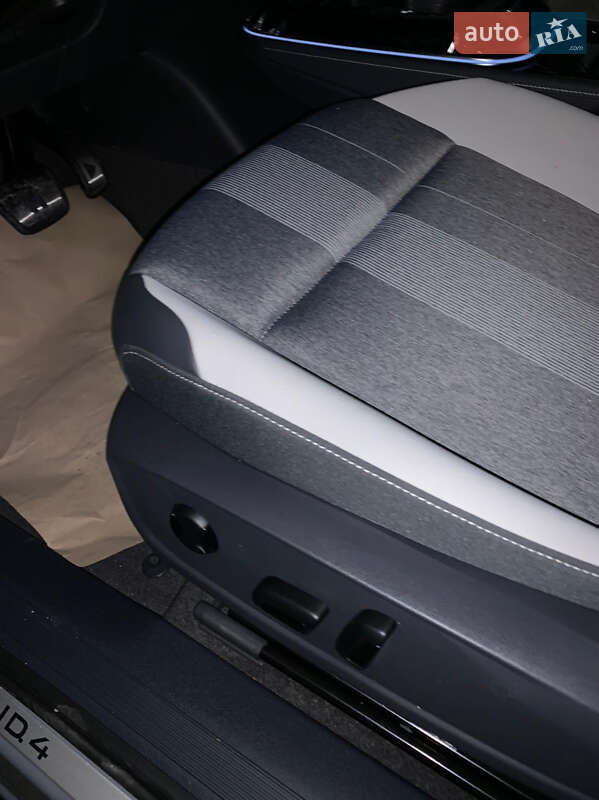 Внедорожник / Кроссовер Volkswagen ID.4 2022 в Киеве