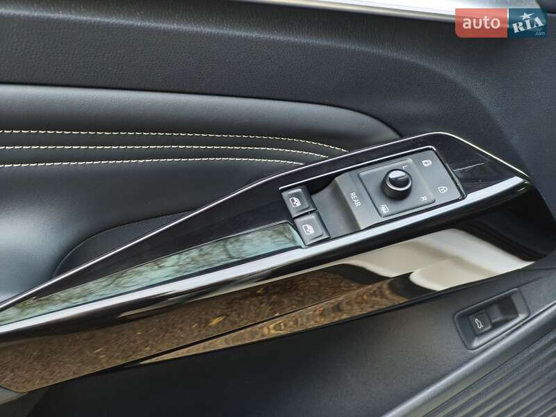 Внедорожник / Кроссовер Volkswagen ID.4 2021 в Одессе фото 16 Внедорожник / Кроссовер Volkswagen ID.4 2021 в Одессе