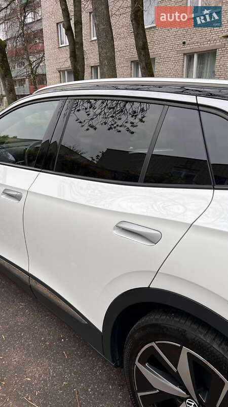 Внедорожник / Кроссовер Volkswagen ID.4 2023 в Львове фото 12 Внедорожник / Кроссовер Volkswagen ID.4 2023 в Львове