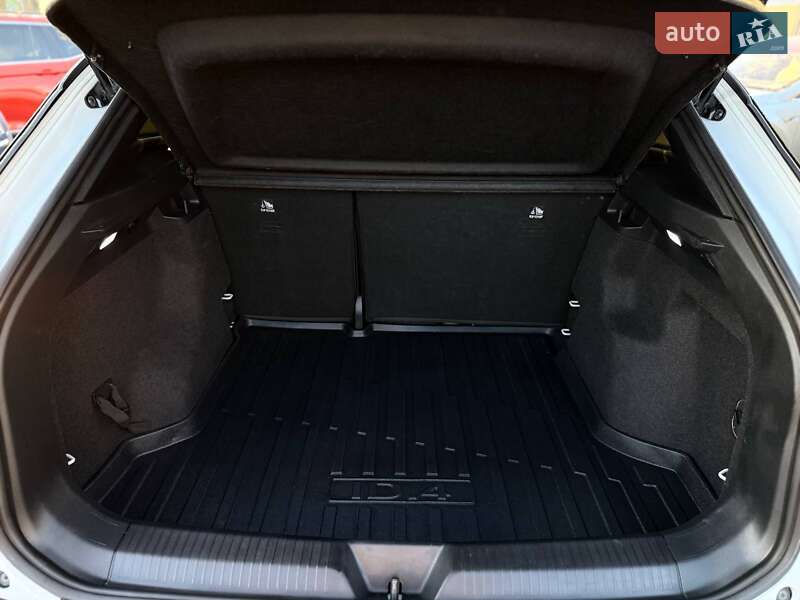 Внедорожник / Кроссовер Volkswagen ID.4 2022 в Львове фото 26 Внедорожник / Кроссовер Volkswagen ID.4 2022 в Львове