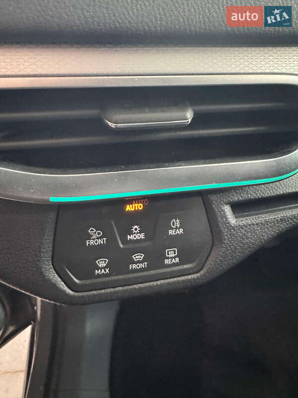 Позашляховик / Кросовер Volkswagen ID.4 2021 в Києві фото 14 Позашляховик / Кросовер Volkswagen ID.4 2021 в Києві