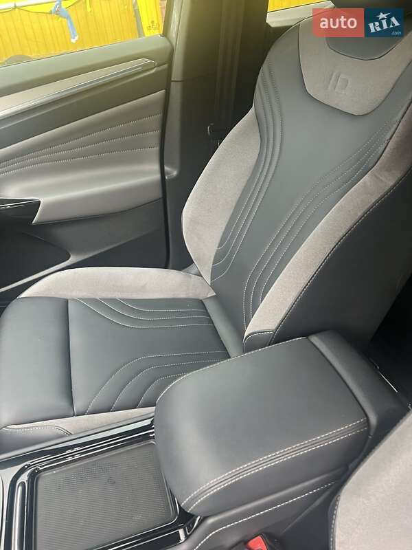 Внедорожник / Кроссовер Volkswagen ID.4 2023 в Дрогобыче