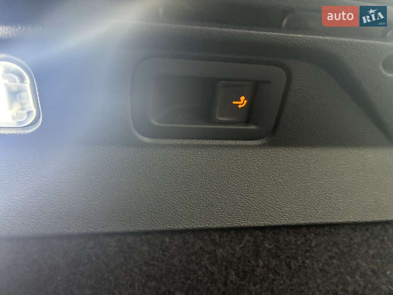 Внедорожник / Кроссовер Volkswagen ID.4 2022 в Киеве