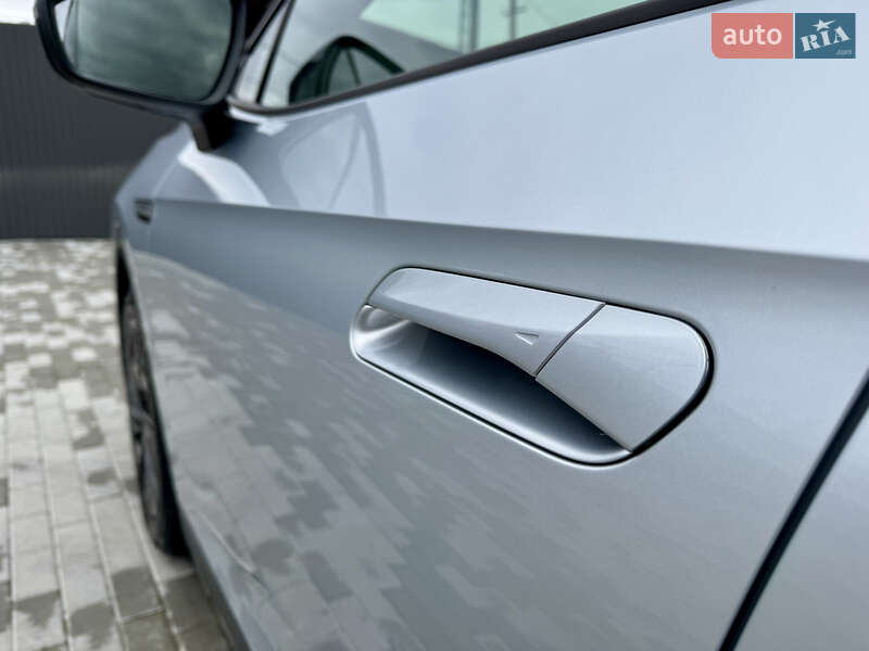 Внедорожник / Кроссовер Volkswagen ID.4 2023 в Хусте