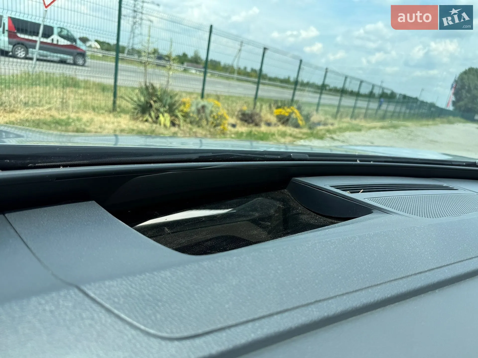 2022 Volkswagen ID.4 - мініатюра 8