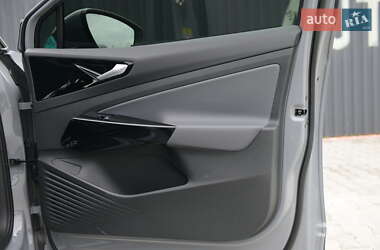 Позашляховик / Кросовер Volkswagen ID.5 2023 в 