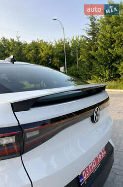 Внедорожник / Кроссовер Volkswagen ID.5 2023 в 