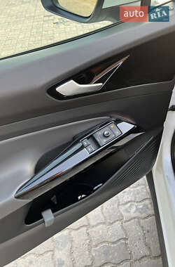 Внедорожник / Кроссовер Volkswagen ID.5 2023 в 