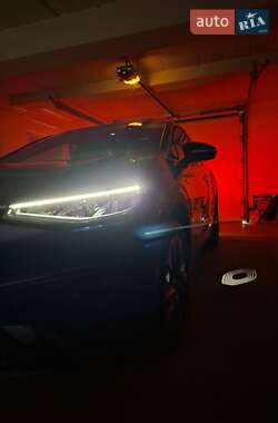 Внедорожник / Кроссовер Volkswagen ID.5 2023 в 