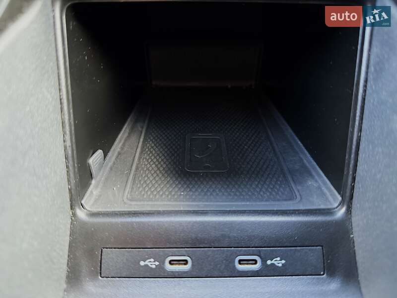 Внедорожник / Кроссовер Volkswagen ID.5 2022 в Киеве