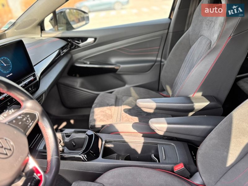 Внедорожник / Кроссовер Volkswagen ID.5 2023 в Киеве