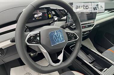 Внедорожник / Кроссовер Volkswagen ID.6 Crozz 2022 в 