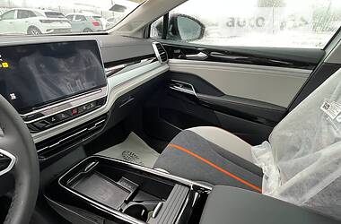 Внедорожник / Кроссовер Volkswagen ID.6 Crozz 2022 в 