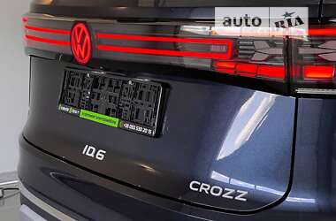Позашляховик / Кросовер Volkswagen ID.6 Crozz 2022 в 