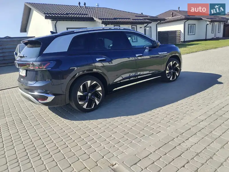 Volkswagen ID.6 Crozz