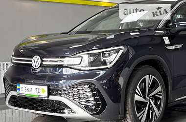 Внедорожник / Кроссовер Volkswagen ID.6 Crozz 2023 в 